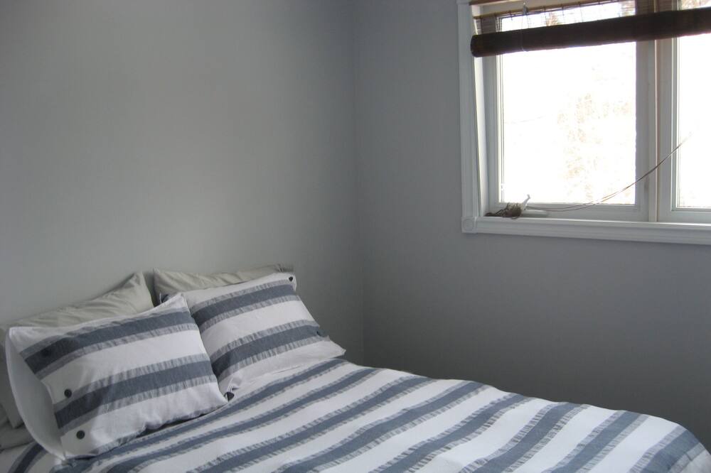 Photo of Bedroom in Saint-Henri-de-Taillon