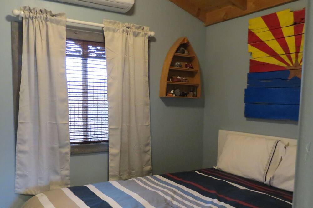 Photo of Bedroom in Tonto Basin