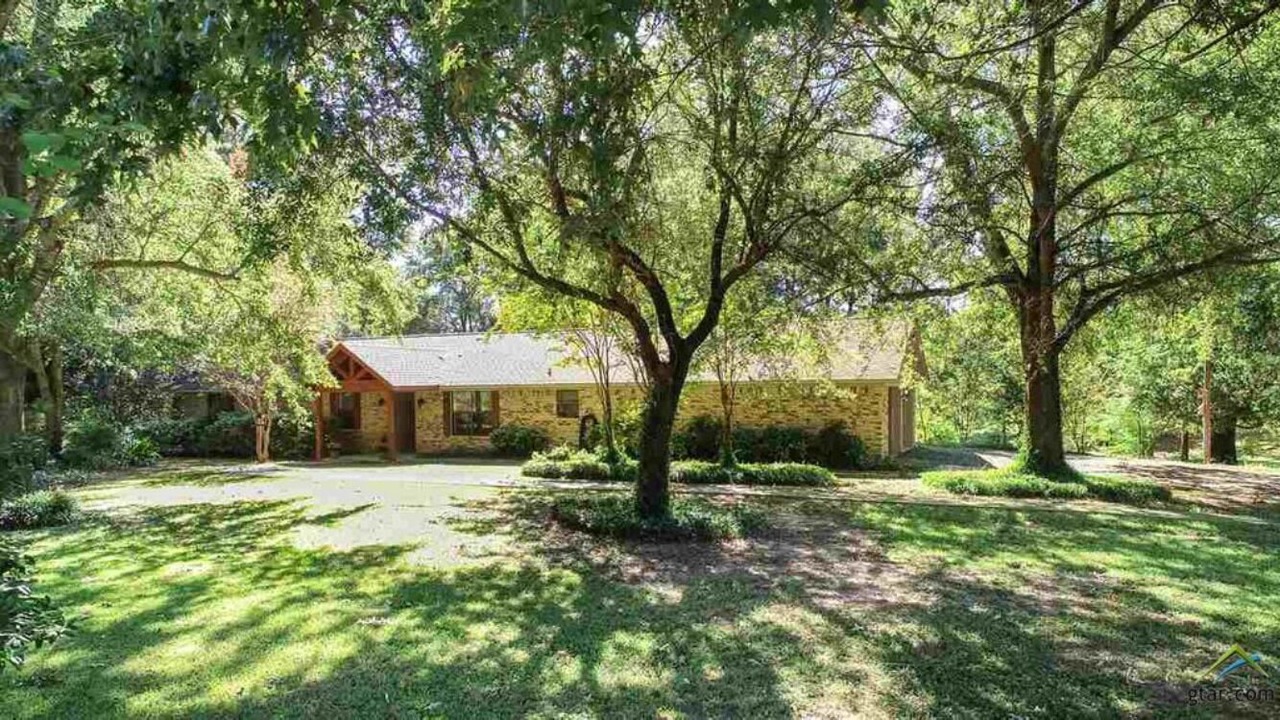 Photo of Outdoor in Dogwood