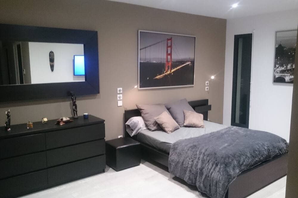 Photo of Bedroom in Aubais