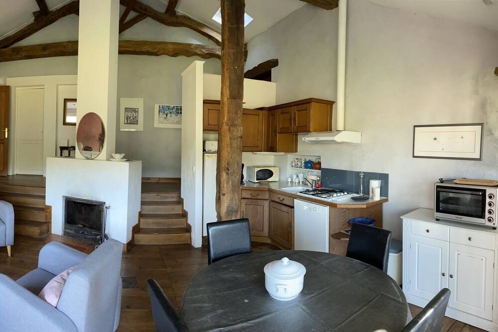 Photo of Livingroom in Beauville