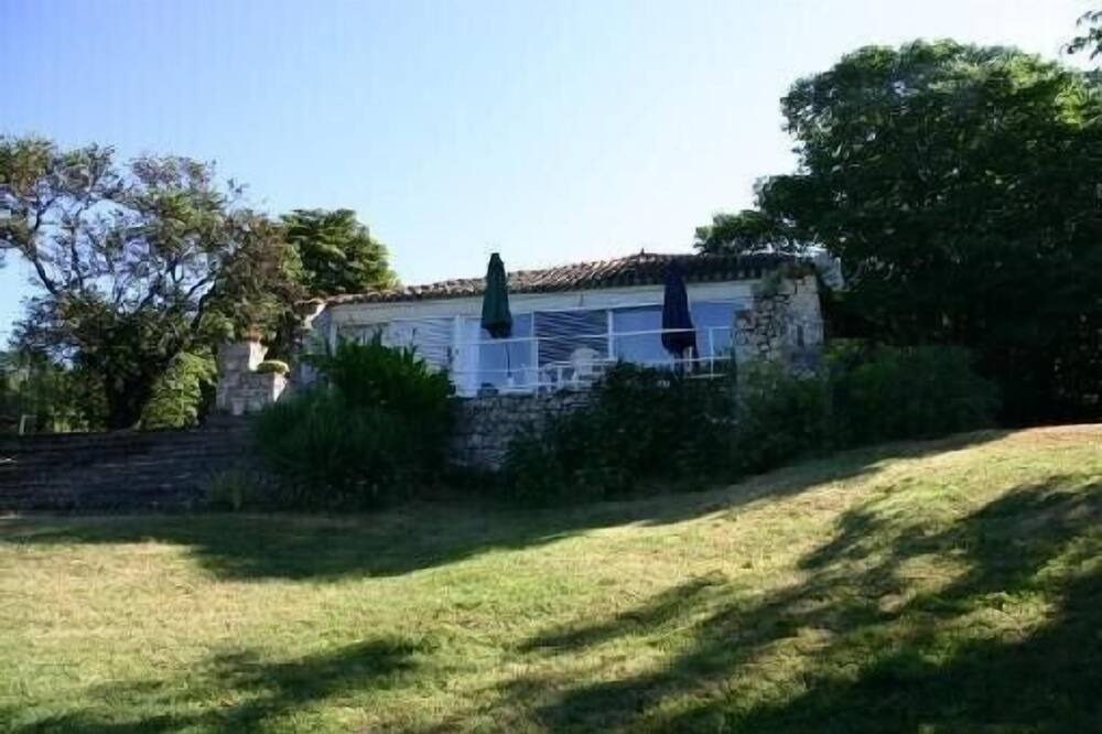 Photo of Others in Beauville