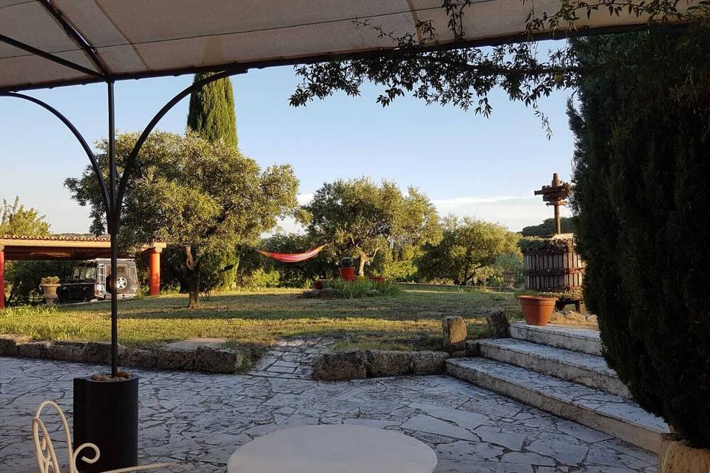 Photo of Outdoor in Roquemaure