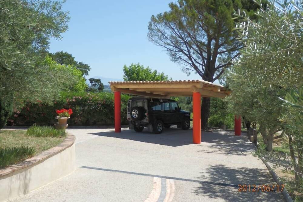 Photo of Outdoor in Roquemaure