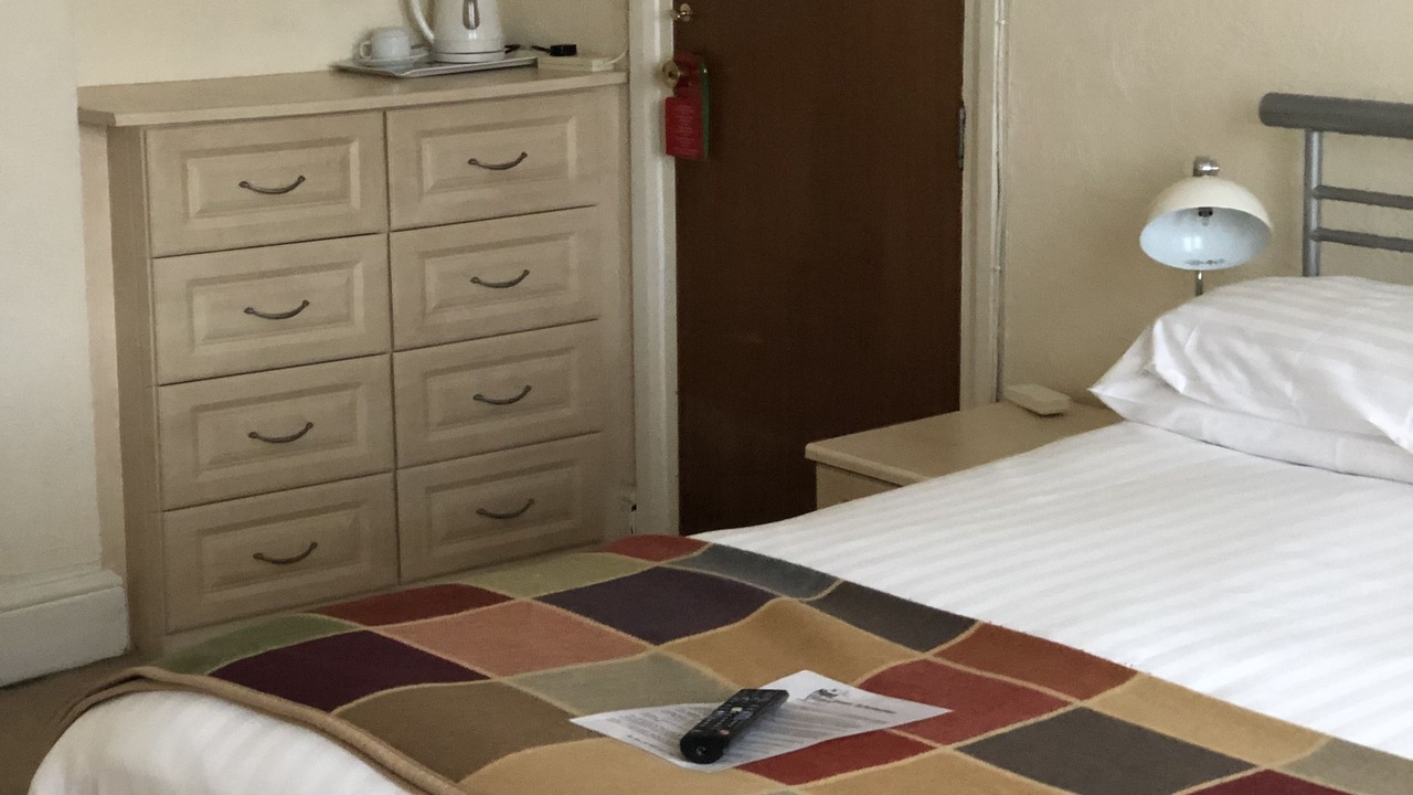 Photo of Bedroom in Linslade