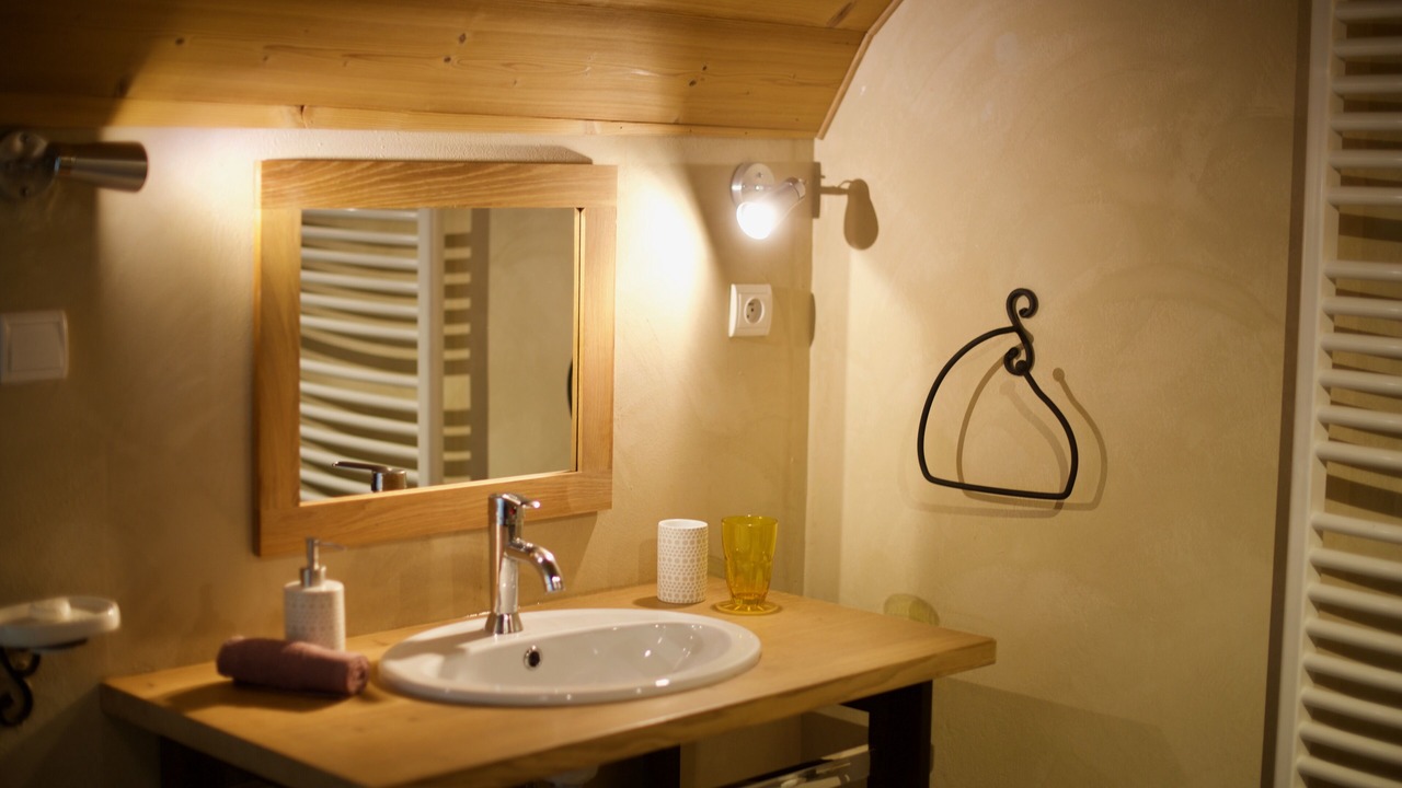 Photo of Bathroom in Lepin-le-Lac