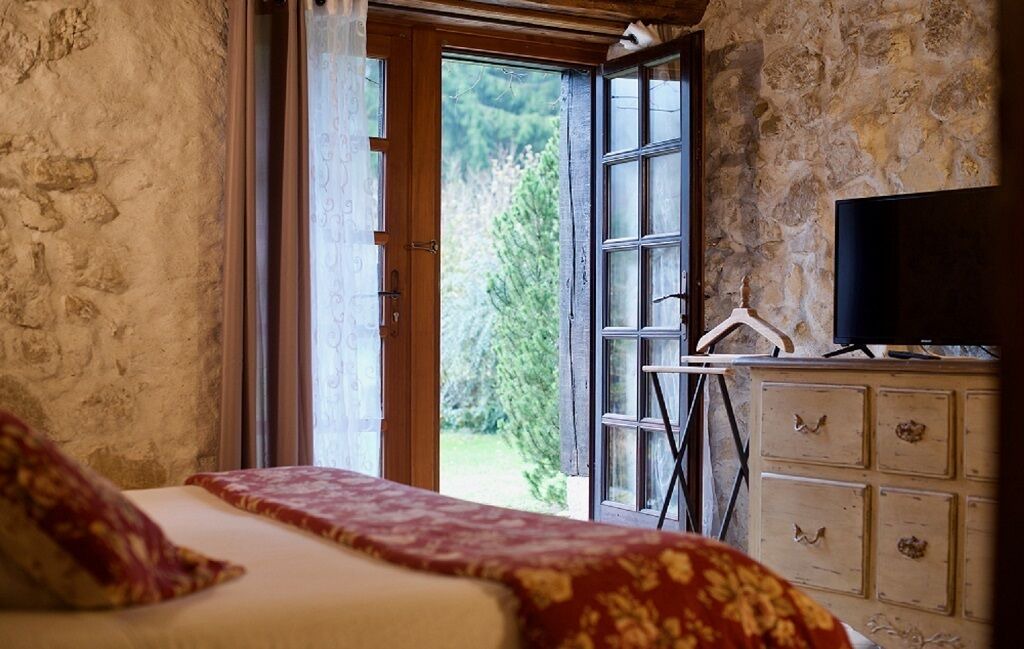 Photo of Bedroom in Lepin-le-Lac