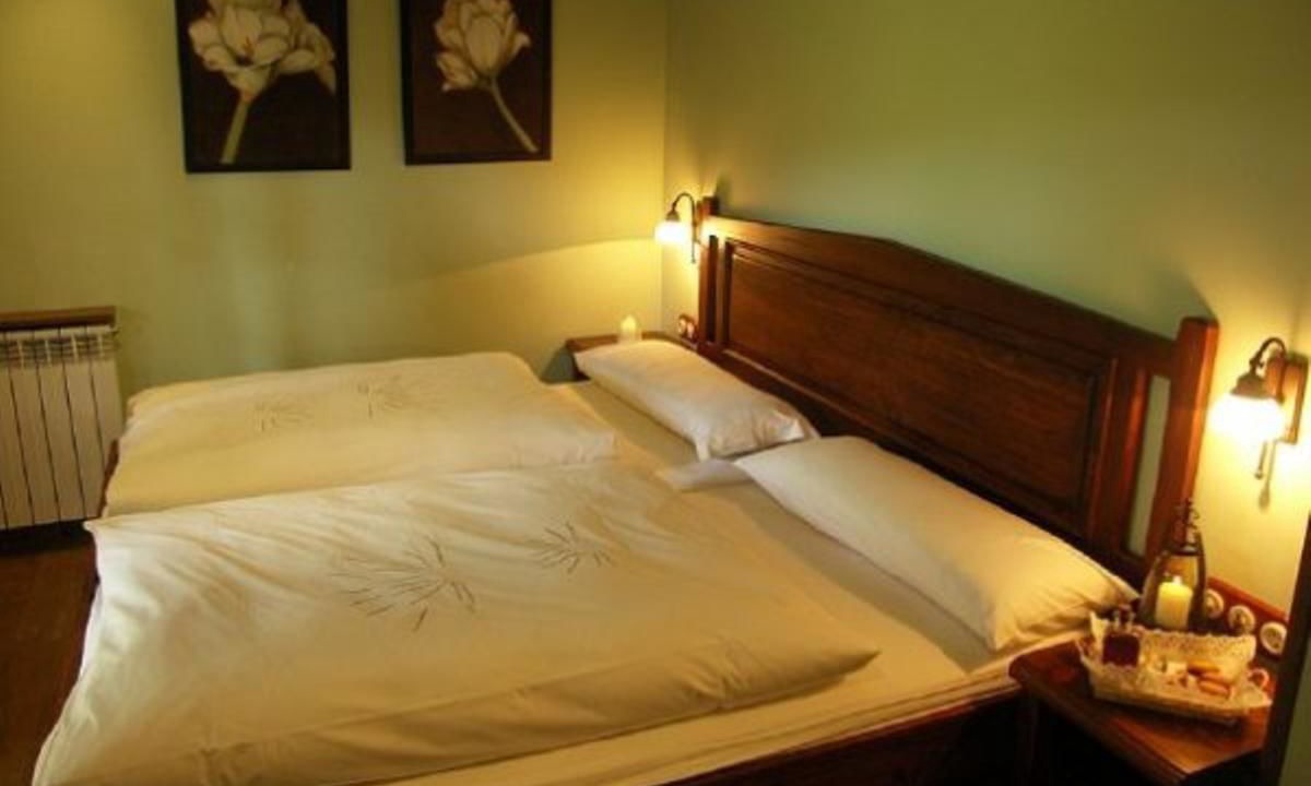 Photo of Bedroom in Santa Cruz De La Seros