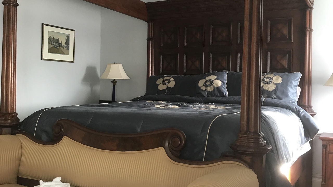 Photo of Others in Edgewood