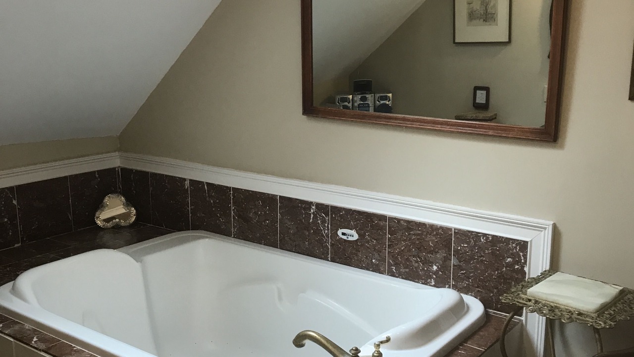 Photo of Bathroom in Edgewood