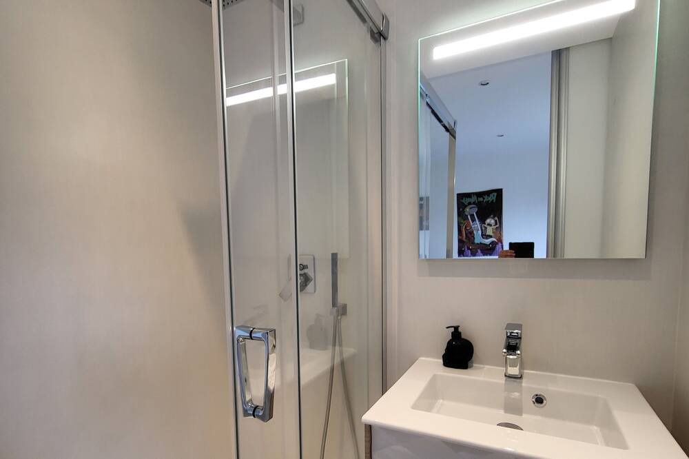 Photo of Bathroom in Lecci