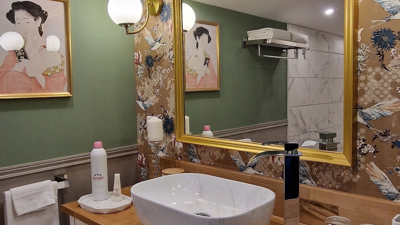 Photo of Others in Pomas