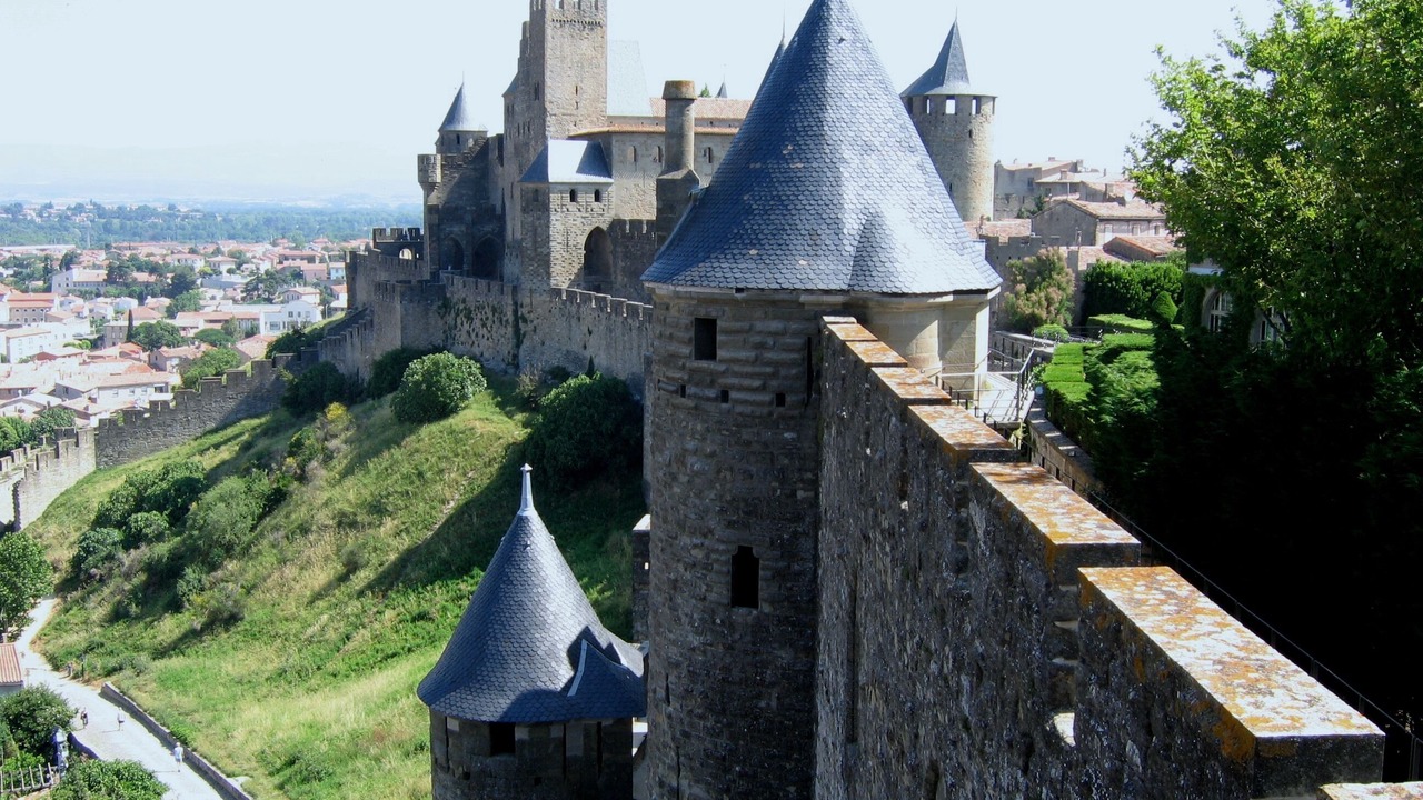 Photo of Others in Pomas