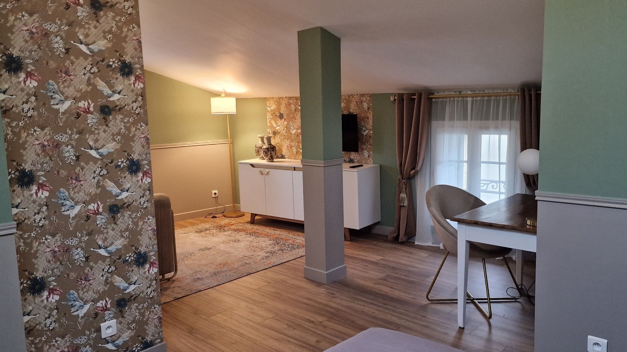 Photo of Others in Pomas