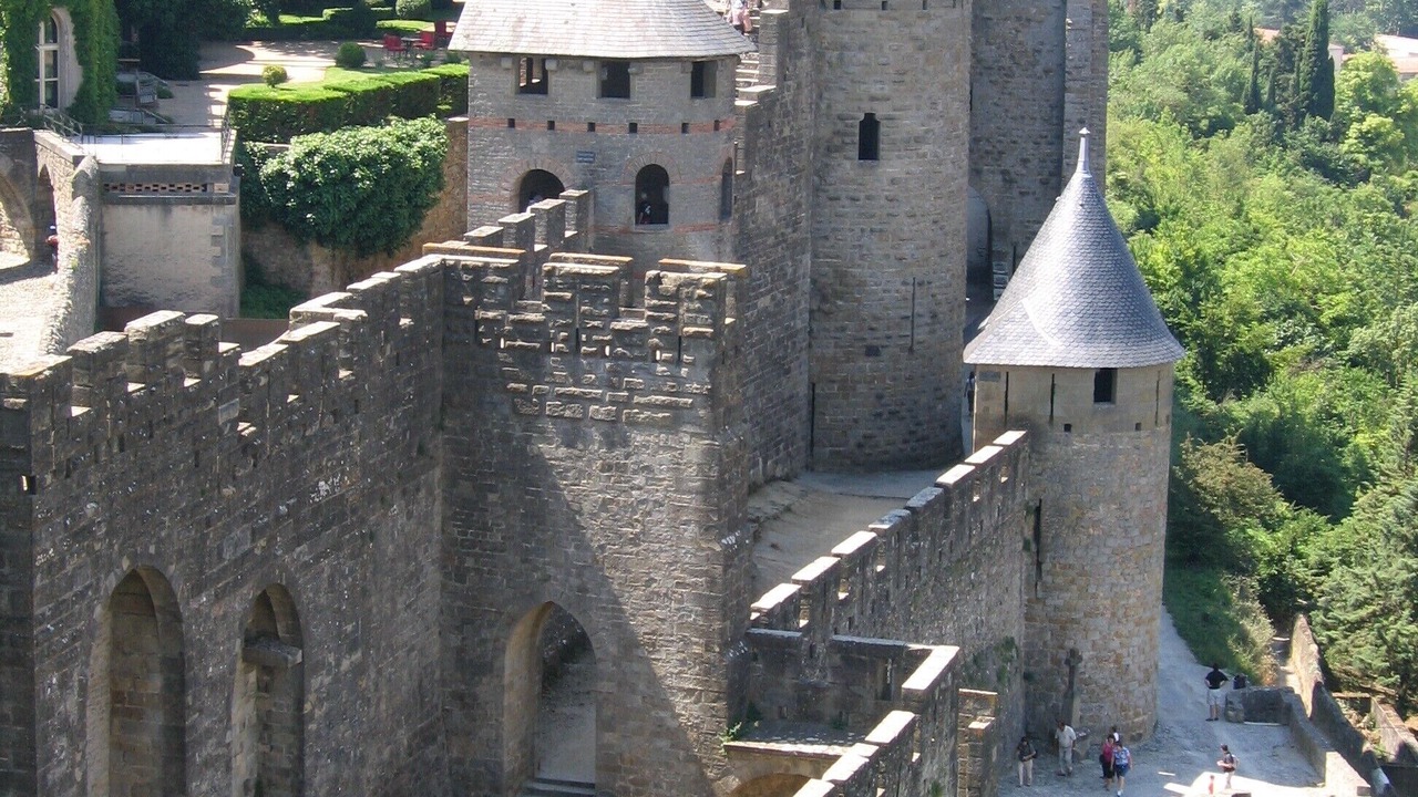 Photo of Others in Pomas