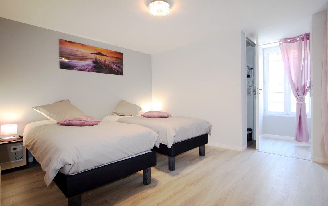 Photo of Bedroom in La Tour-Blanche-Cercles