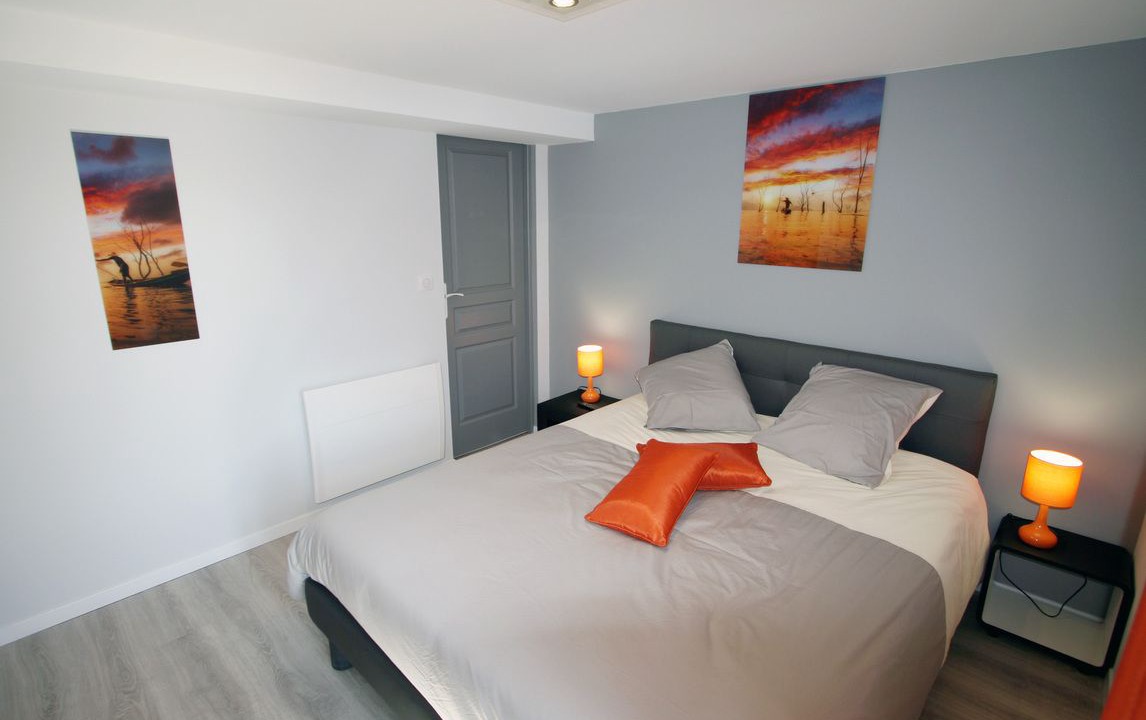 Photo of Bedroom in La Tour-Blanche-Cercles