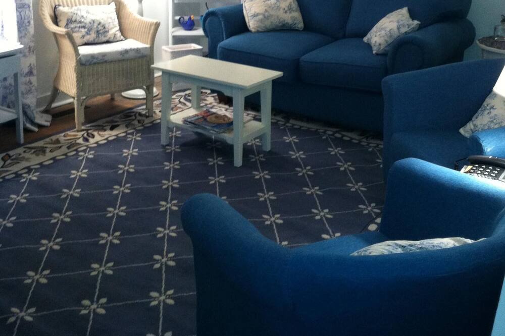 Photo of Livingroom in Manchester Center