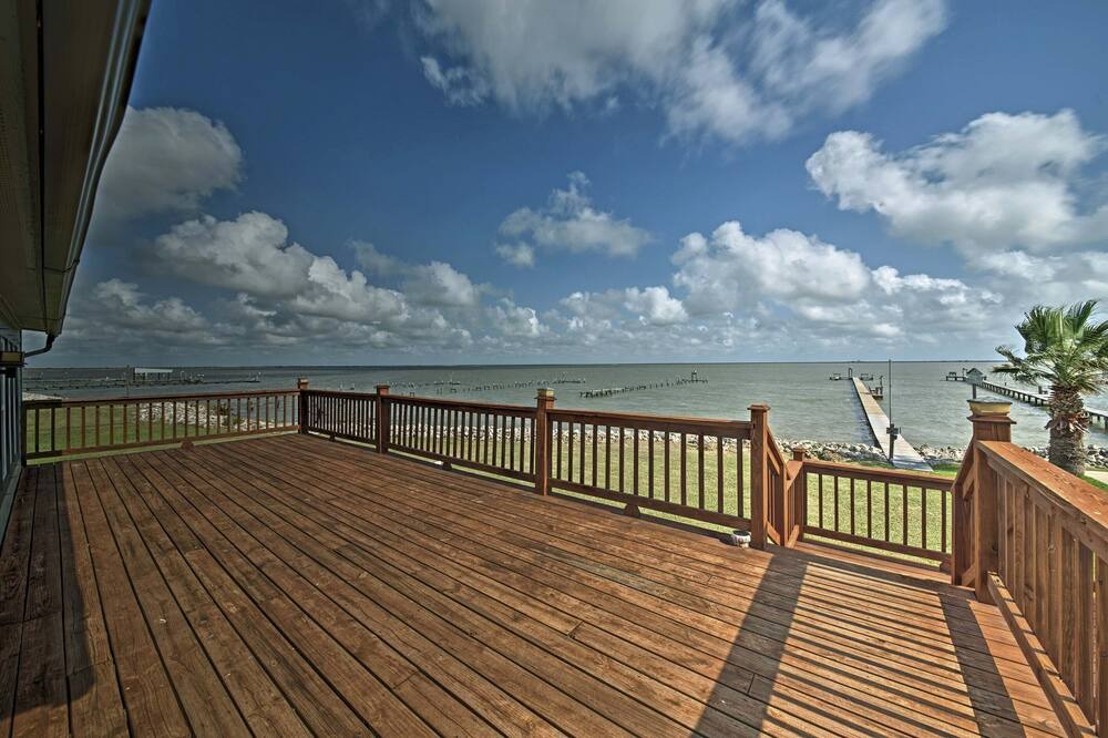 Photo of Outdoor in Palacios