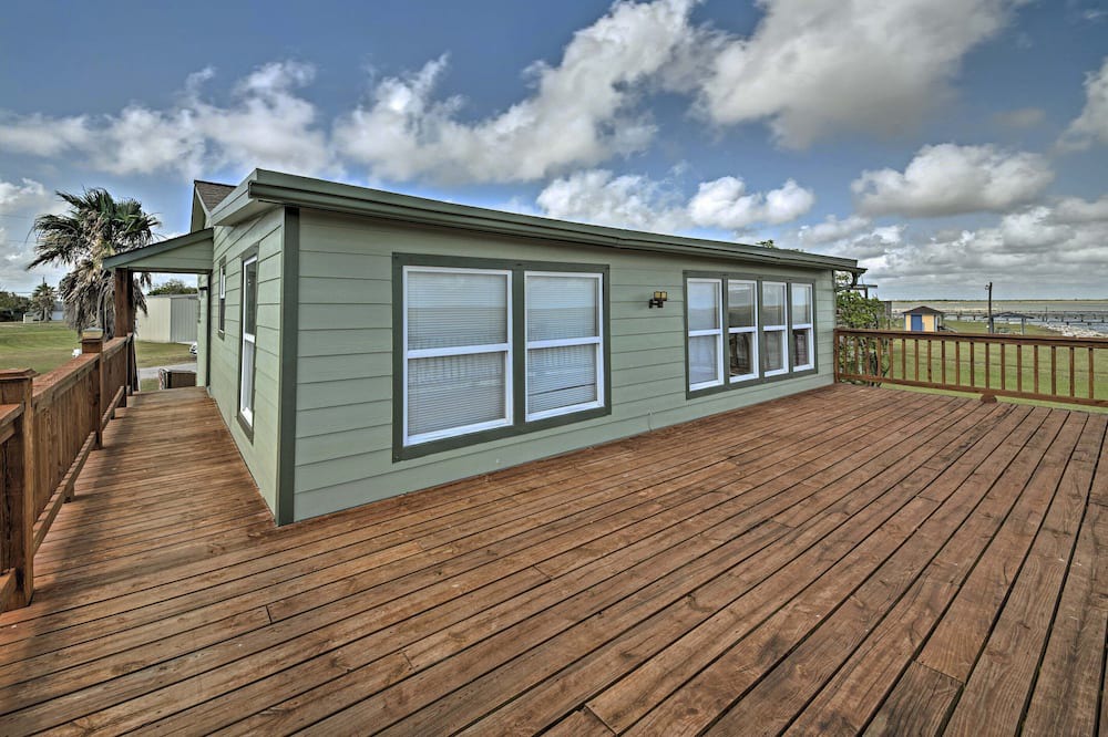 Photo of Outdoor in Palacios