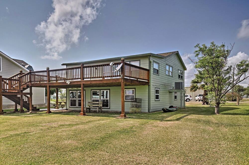 Photo of Outdoor in Palacios