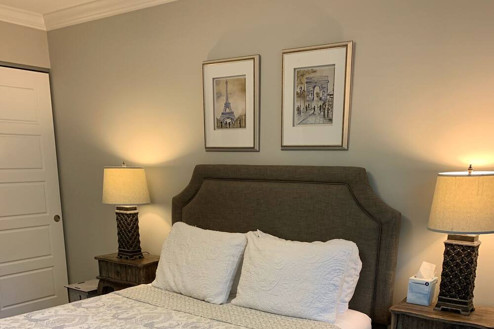 Photo of Bedroom in Conestee