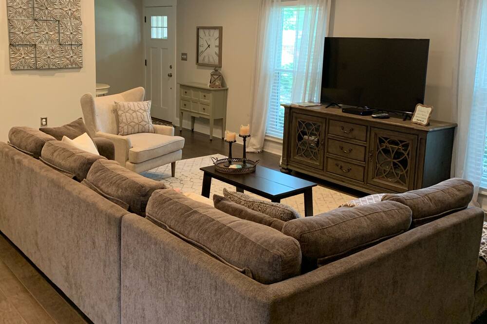 Photo of Livingroom in Conestee