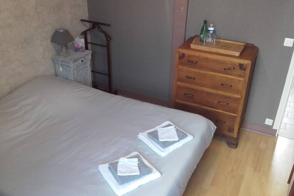 Photo of Bedroom in Bayeux