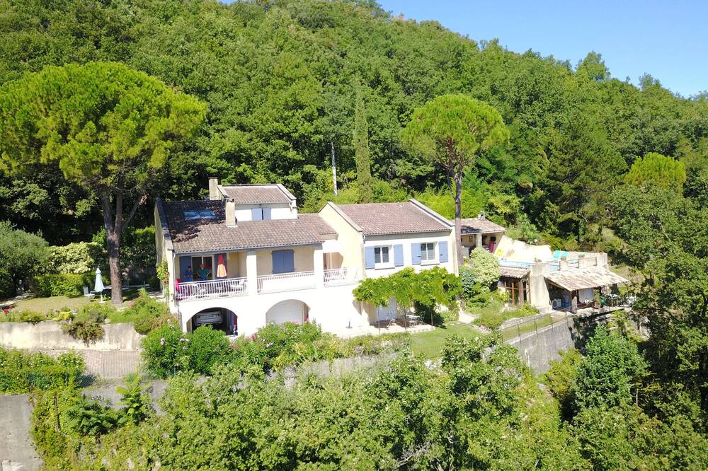 Photo of Outdoor in Le Teil
