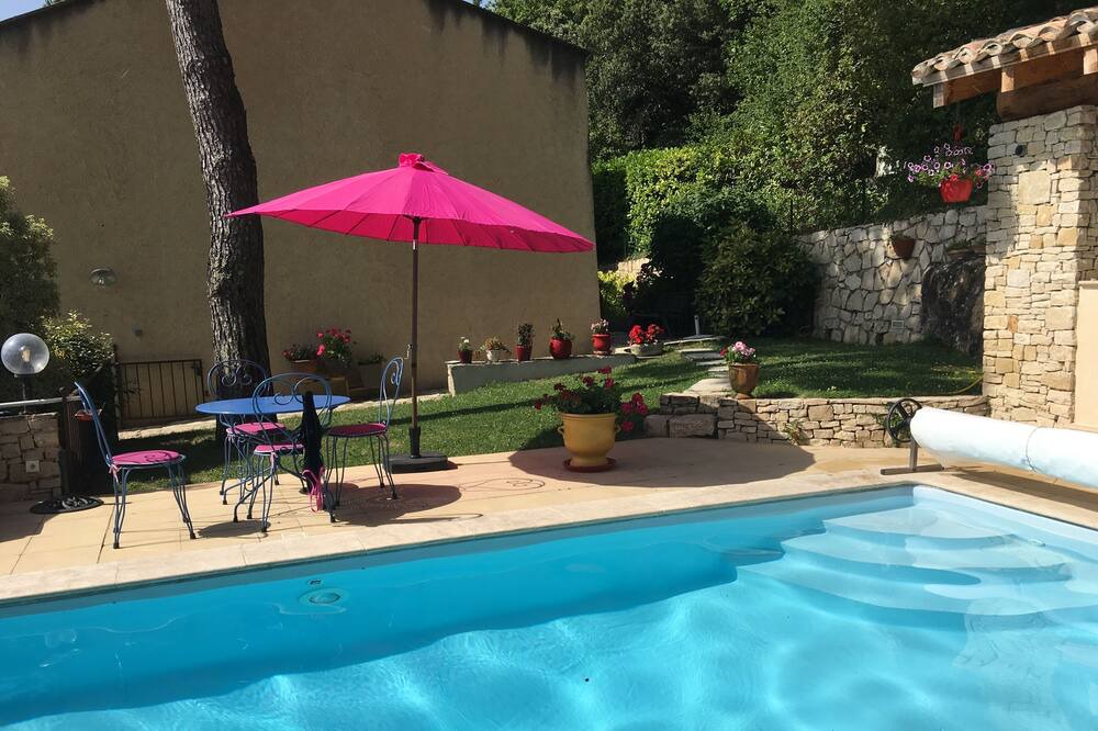 Photo of Outdoor in Le Teil