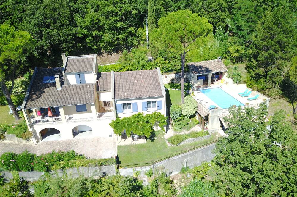 Photo of Outdoor in Le Teil