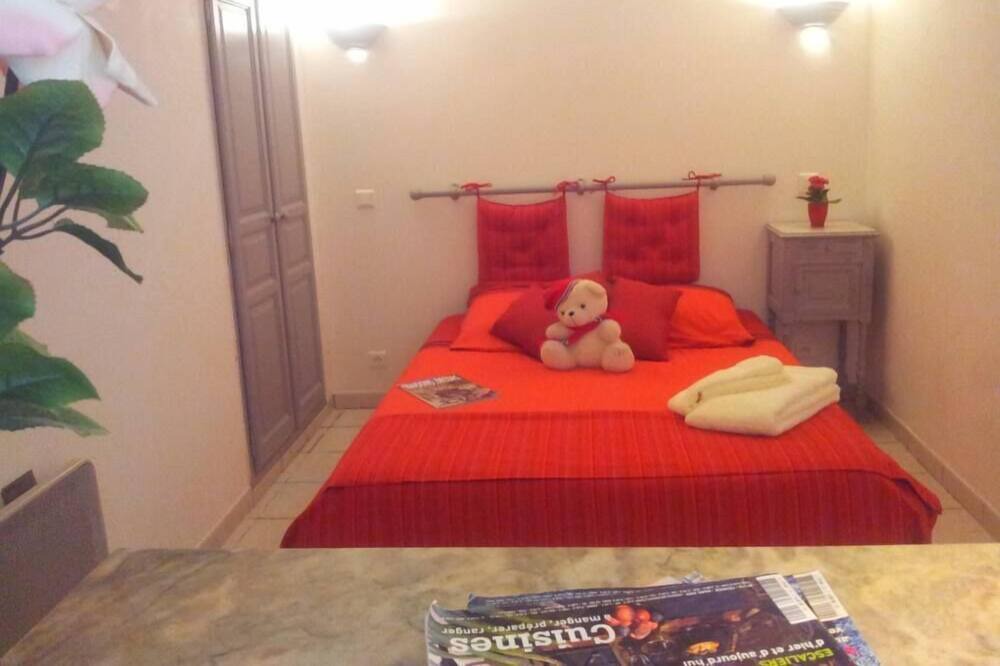 Photo of Bedroom in Le Teil
