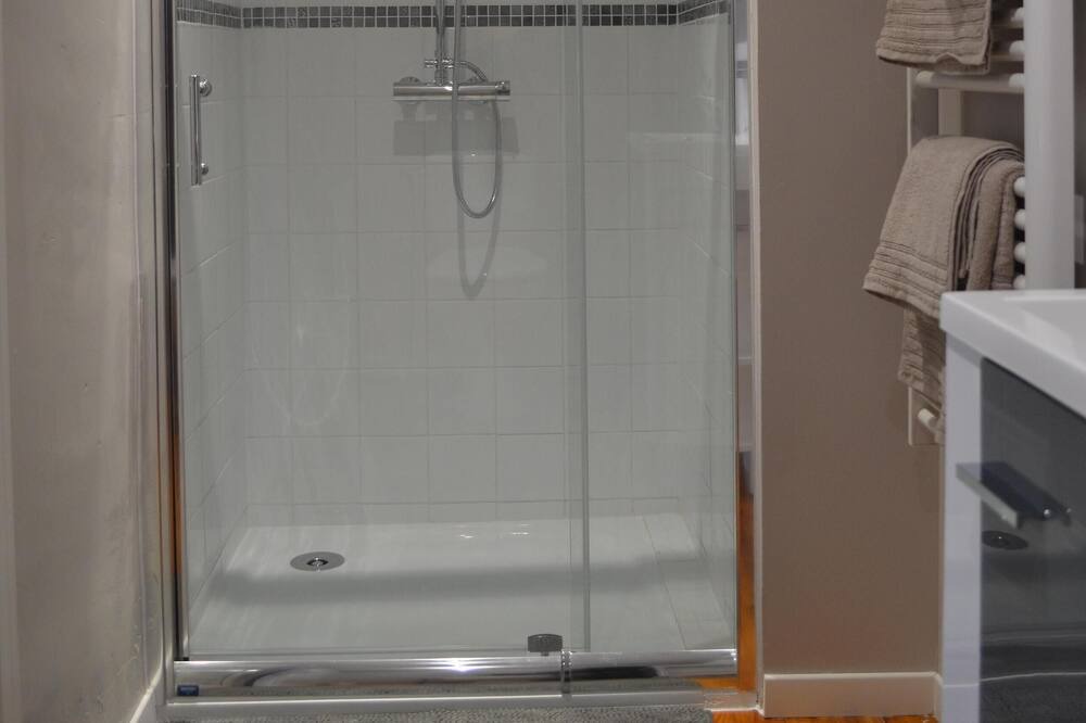 Photo of Bathroom in Campagne-sur-Aude