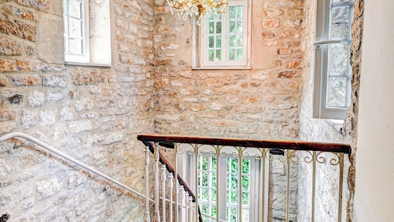 Photo of Others in Vaite