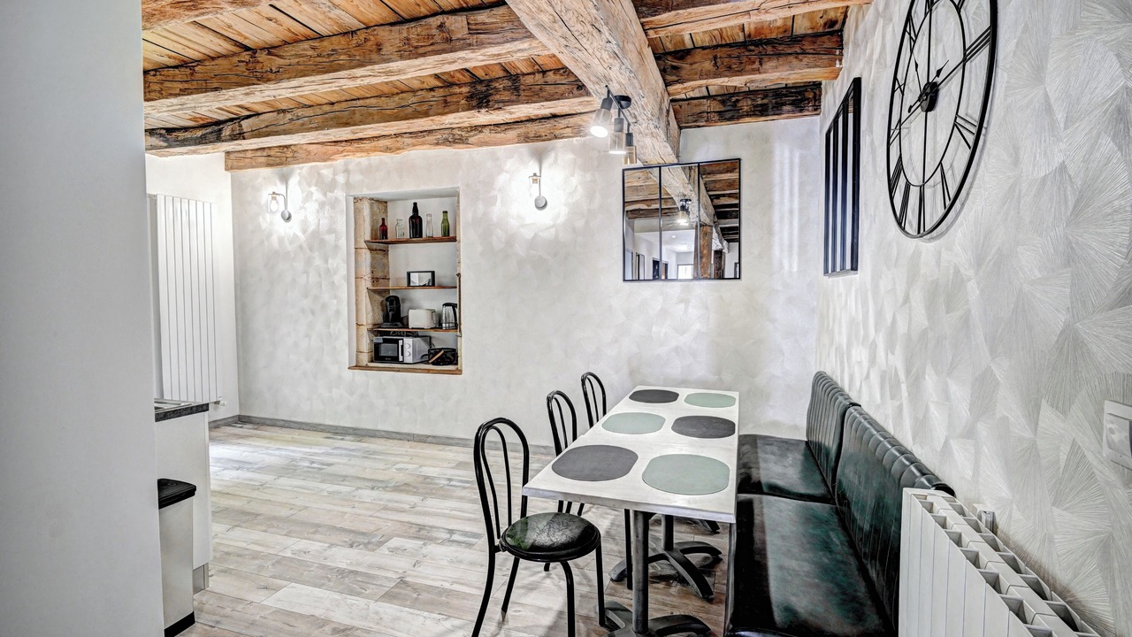 Photo of Others in Vaite