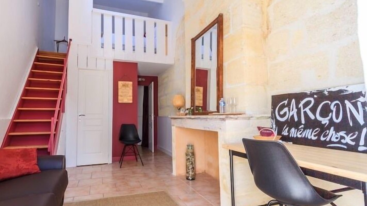 Photo of Others in Pauillac