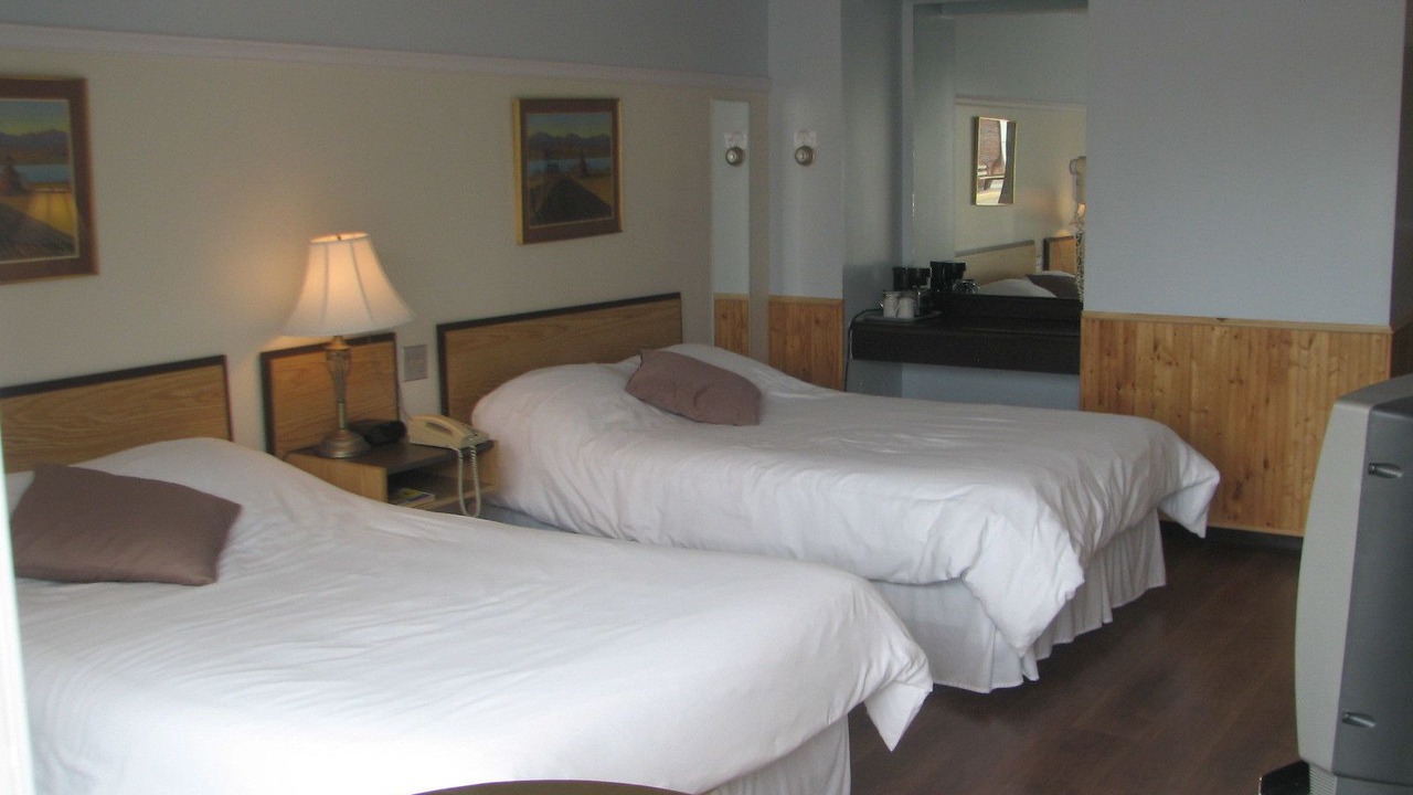 Photo of Bedroom in Dolbeau-Mistassini