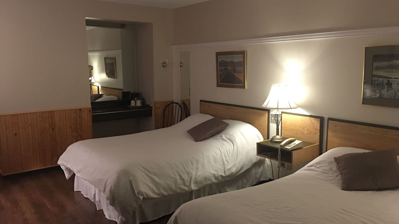 Photo of Bedroom in Dolbeau-Mistassini
