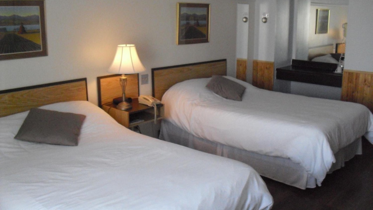 Photo of Bedroom in Dolbeau-Mistassini