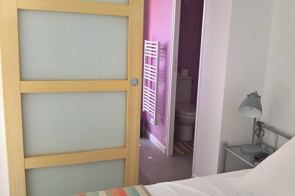 Photo of Bathroom in Octon