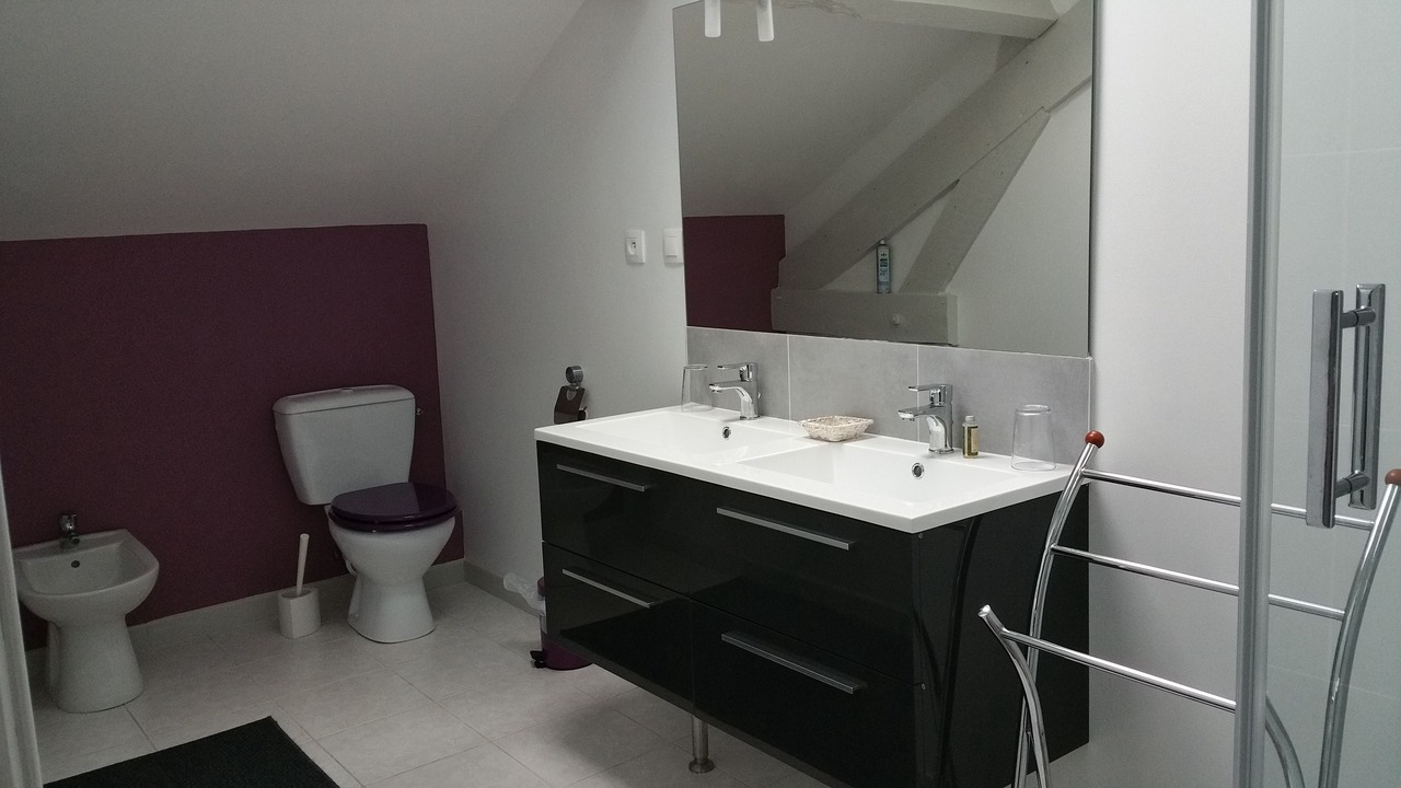 Photo of Bathroom in Lesperon