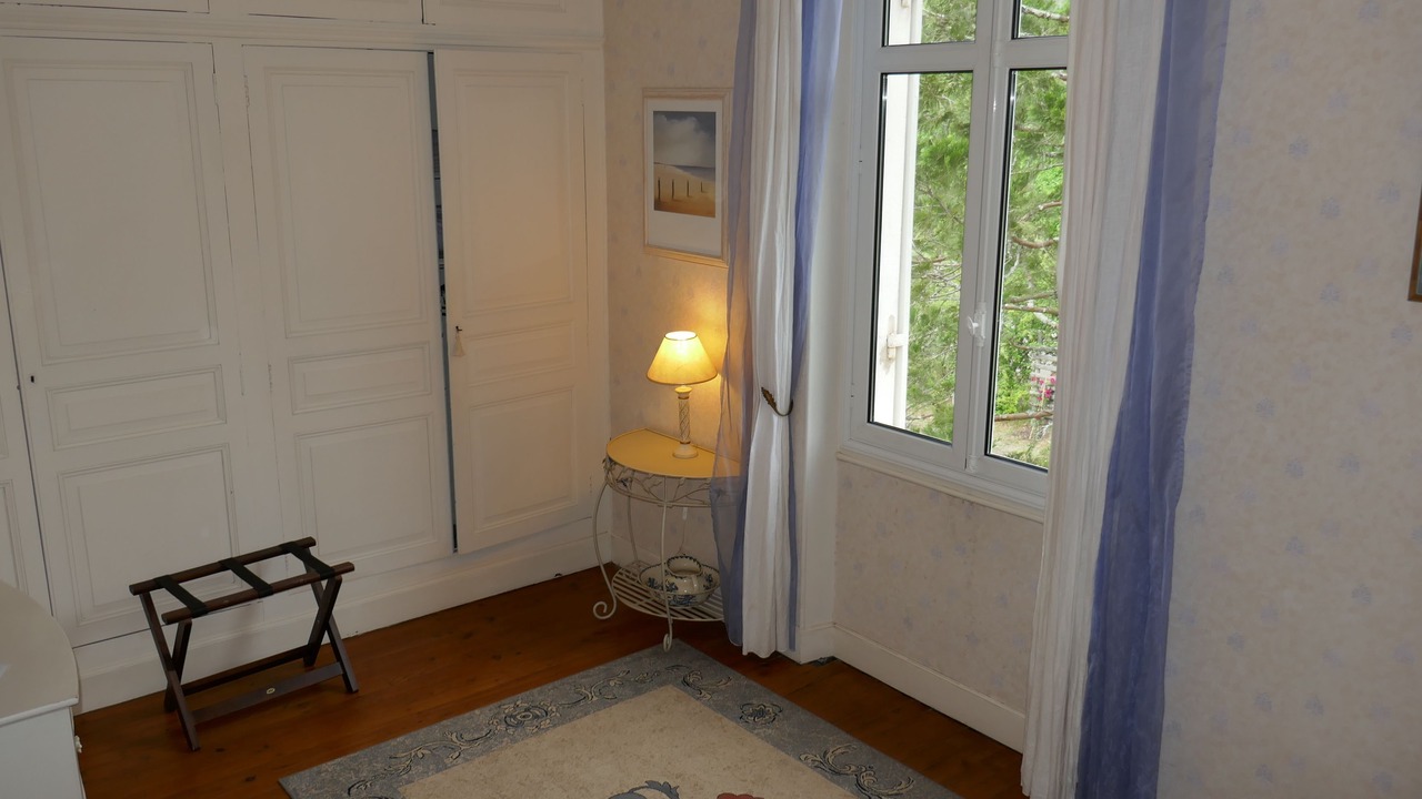 Photo of Bedroom in Lesperon