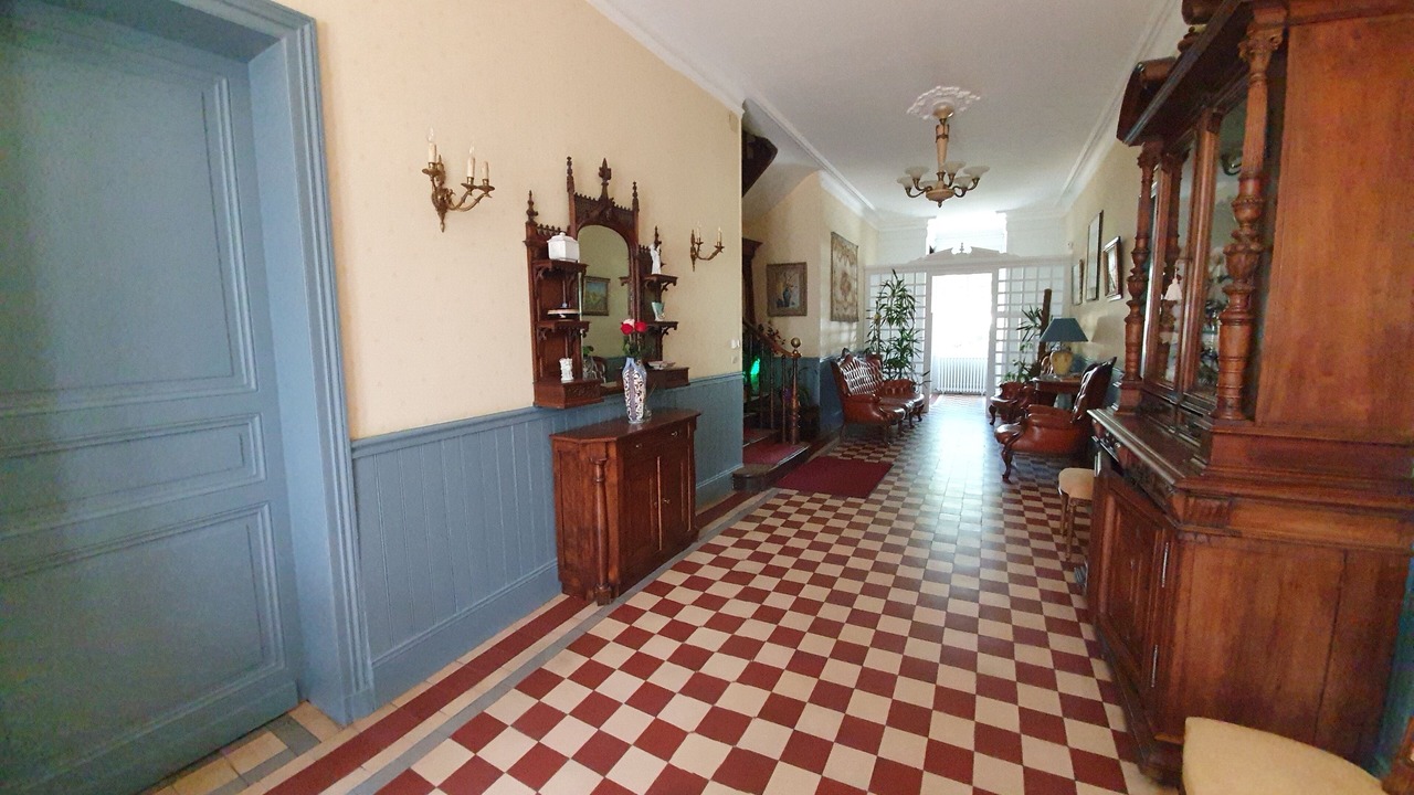 Photo of Others in Lesperon