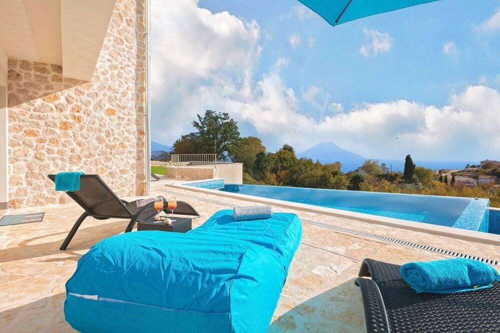 Photo of Patio Balcony in Ripenda Kosi