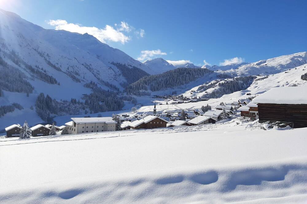 Photo of Outdoor in Tujetsch