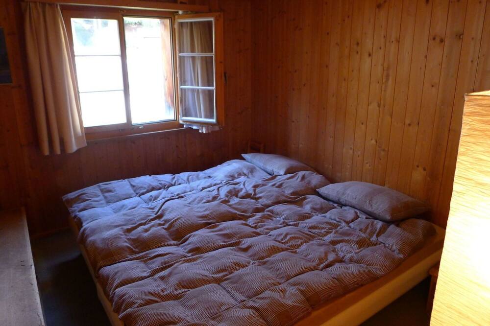 Photo of Bedroom in Tujetsch