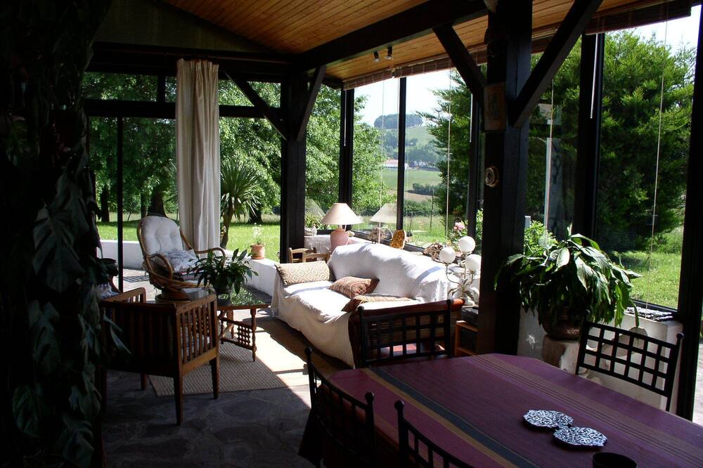 Photo of Patio Balcony in Hasparren
