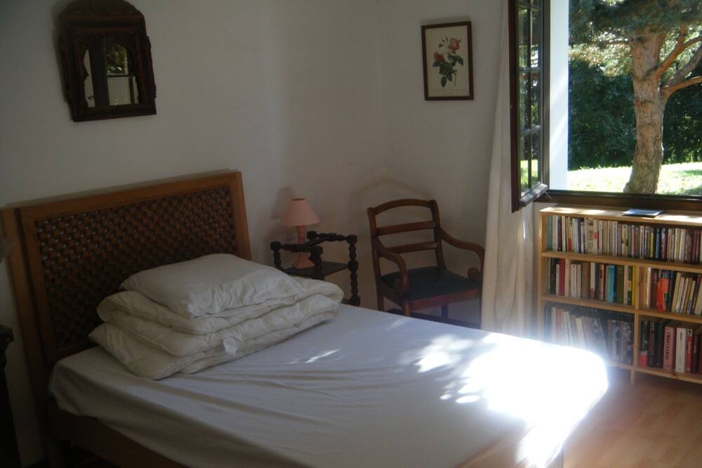 Photo of Bedroom in Hasparren