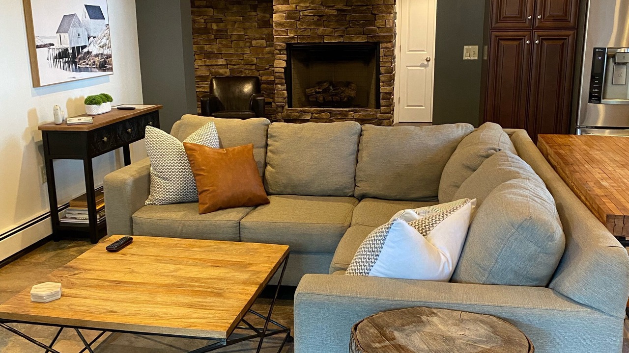 Photo of Livingroom in Brookville