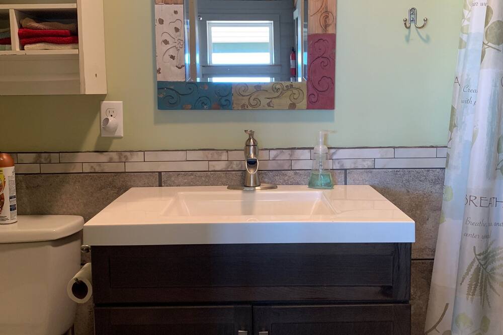Photo of Bathroom in Okemah